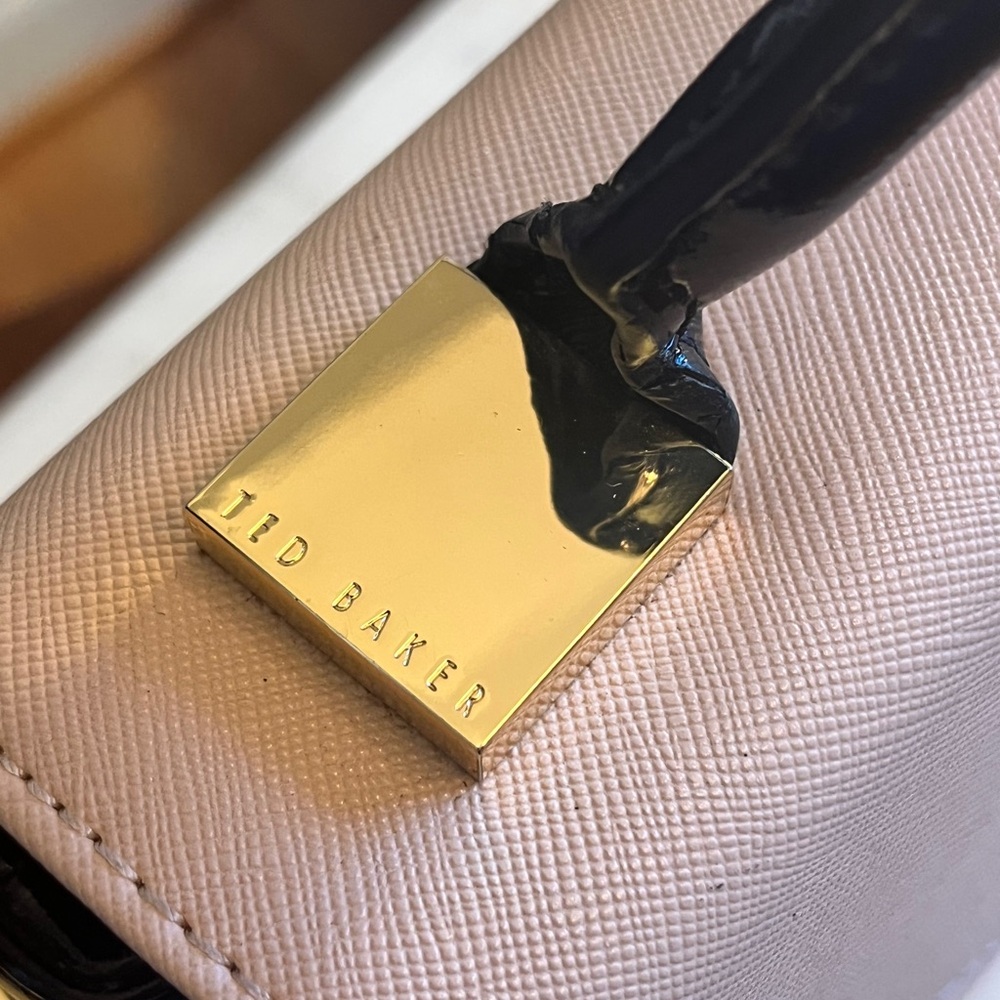 Ted Baker London Blush Pink & Black Structured Top-Handle/Crossbody Bag (EUC) - Picture 11 of 16